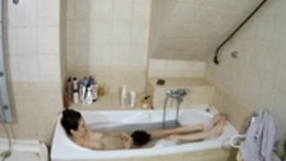 julmodels guest taking bath