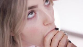 Eva Elfie pays back her Bill