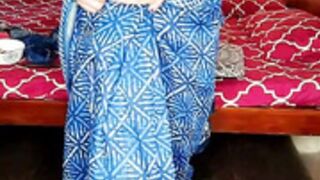 Hot_indianRadha Lips+ Navel show