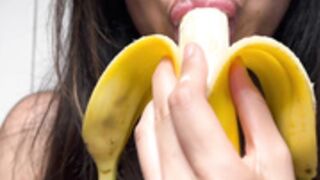 ASMR Mouth - Banana & Yogurt