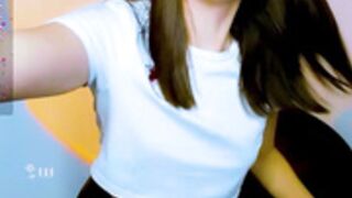 hottie_lola is Vancouver Canucks fan Lol