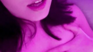 miaxmln fingering herself with passion