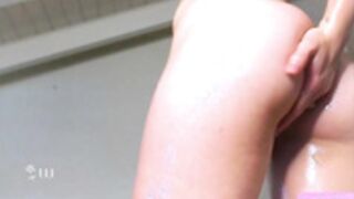 chloewildd the skin glistening around vagina