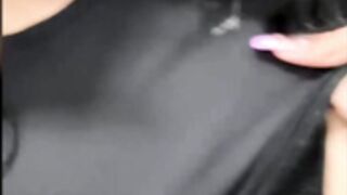 Yasmiine teasing Stripchat