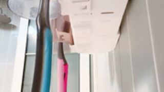 小白兔呀呀 20220909-213914-231 shower