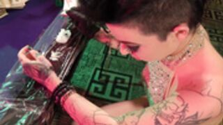 Adriana Lynn Tattoos Herself Before Fucking Sascha