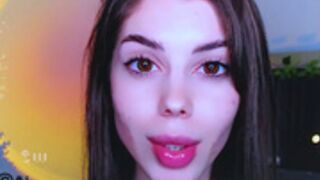 Ultra wierd hottie_lola, also her cunt and ass