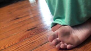 ssf - wet and sloppy office foot worship