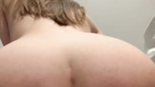 Julie Less Dildo Ride