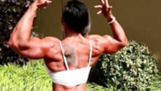 Tarna flexes outside