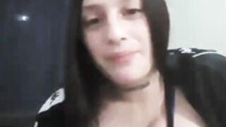 roli mostrando tetas