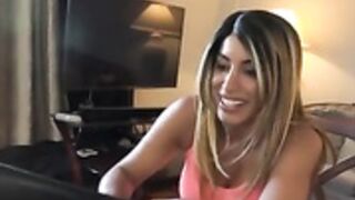 Alena Love Giant Couple