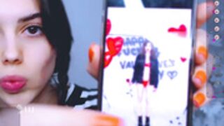 hottie_lola  2023-02-13   silly pics and cunt closeup
