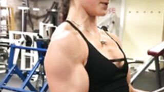 Abbi biceps