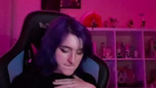 meido_moon tits