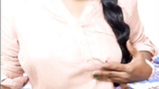 Jaahnavi-Reddy Cam Show Pressing Boobs