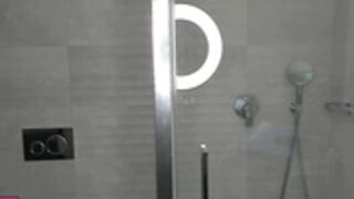 crazydaisy_ in the shower