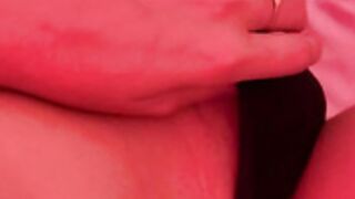 Miaxmln fingers her cute pussy