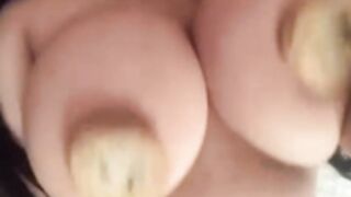 HEYIMBEE - COOKIES ON TITS