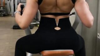Israeli girl back muscles