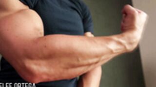 BO Massive Biceps