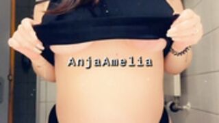 AnjaAmelia #124