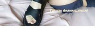 Kawaii_Girl-Happy Feet Friday