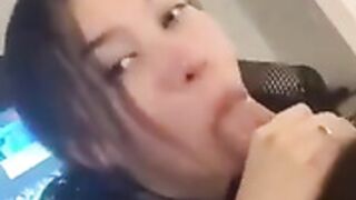 An amateur gets a blowjob from the most beautiful girl