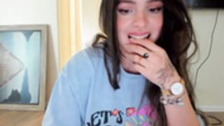 tyleycriss kisses the tip then laughs at me