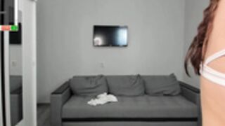 Reilbell nipslip dancing on 1 March 2023