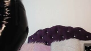 Thinysweet latex pants