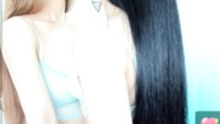 Dreamsgirl18 wonderful lesbian kiss - 01/03/23