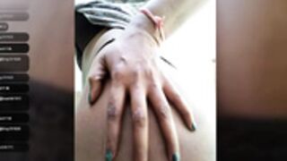 yoursuneta showing ass is public