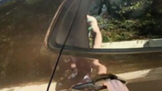 Se la enfiestan entre 3