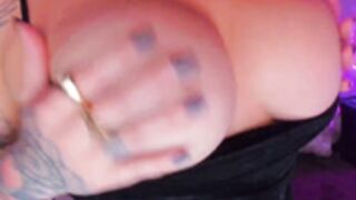 Victoria_Elaine tits