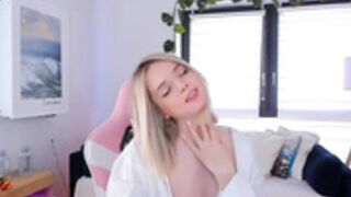dora-marlow hot young teen pussy tits play show 8