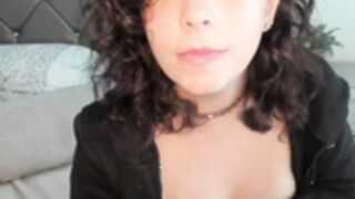 lilbeccaxo - sucking her own nipples