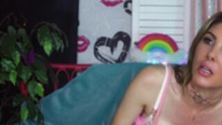 Angelique Asmr massages her tits Full video 2