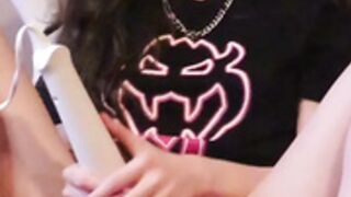 Hannahowo Hitachi Wand