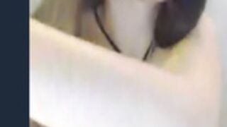 Coomeet slut Bella is back in the game