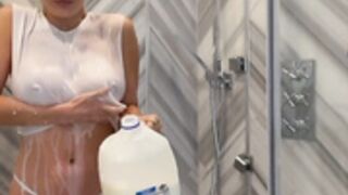 AF CNC Milk Shower
