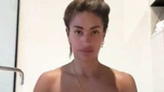 Phoebe Thompson in the bath