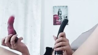 Sia_lovely s Dildo and Magic Wand show