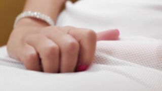 FUTANARI – CINDY SHINE