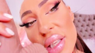 SEXYVENERAx lips show 2022-03-03