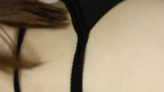 Amouranth - cosplay lara croft