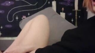 RoomToAvoid pussy flash & masturbation