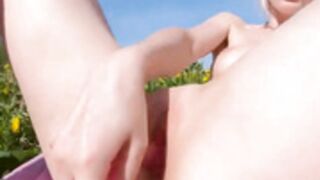 Elf outdoor masturbation