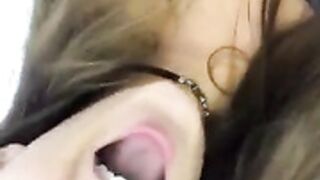 Dani Daniels masterbating