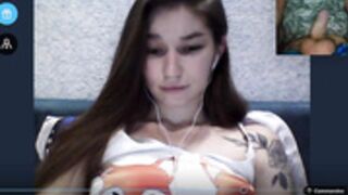 Coomeet ilona aime la bite sur Coomeet